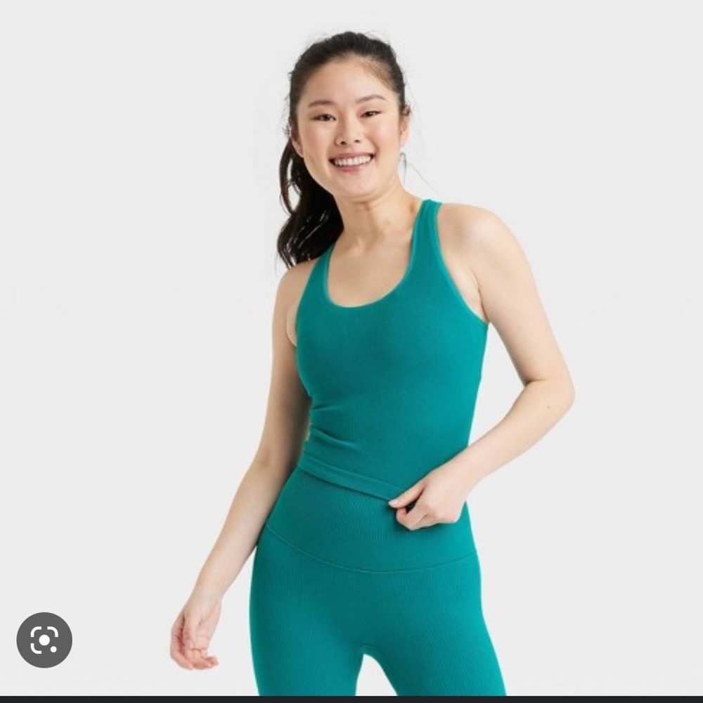 All in motion light support Ribbed workout tank top